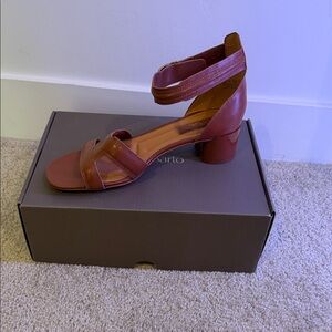 Franco Sarto Women's Burgundy Block Heel Sandals